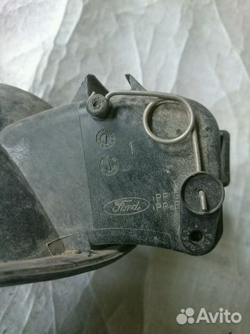 Лючок бензобака Ford Focus 2 2004-2008 Лючок бензобака Ford Focus 2 2004-2008