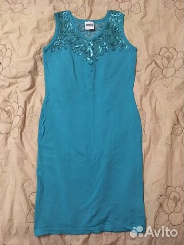 Платье трикотажное на 42-44, новое. Франция Sparkl