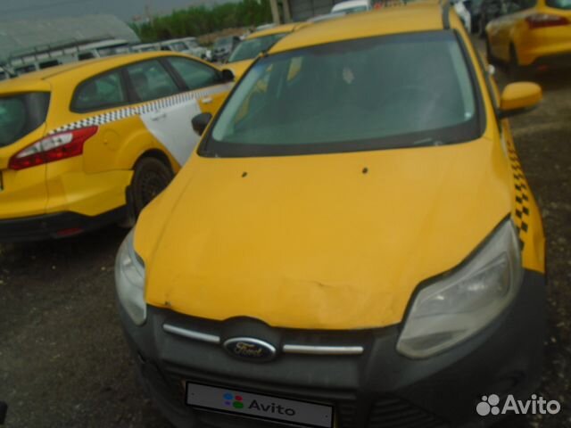 Ford Focus 1.6 МТ, 2014, битый, 100 000 км Ford Focus 1.6 МТ, 2014, битый, 100 000 км