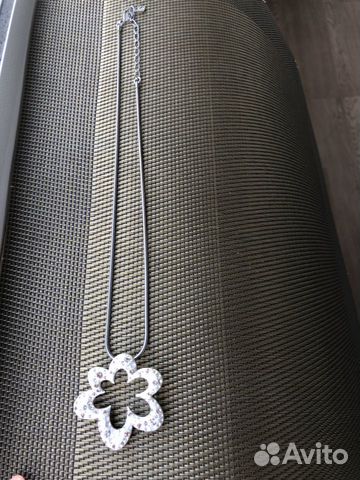 Кулон с цепочкой Кулон с цепочкой