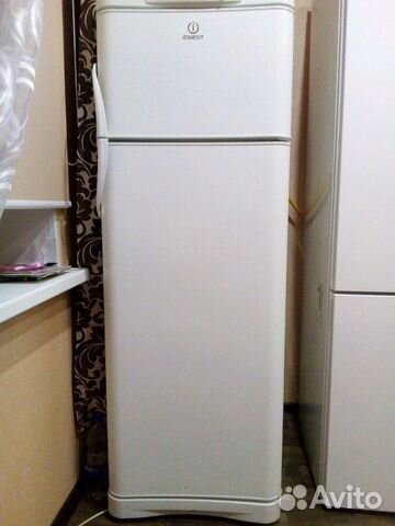 Холодильник Indesit б/у в рабочем состоянии