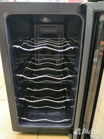 Винный шкаф холодильник braun BRW-08VB1
