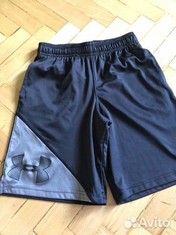 Спортивный комплект футболка и шорты Under Armour Спортивный комплект футболка и шорты Under Armour