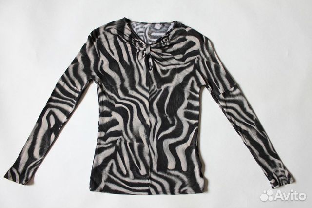 Женская кофта из вискозы под тигра Marc cain Женская кофта из вискозы под тигра Marc cain