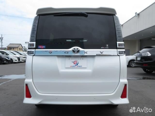 Toyota Voxy 2.0 CVT, 2019, 6 000 км