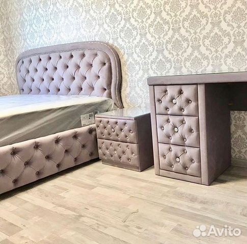 Спальный гарнитур в пастельных тонах