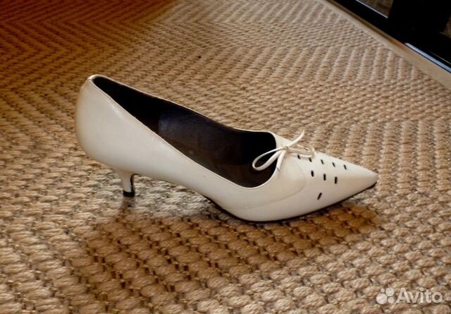 Туфли-лодочки бежевые кожа Туфли-лодочки бежевые кожа