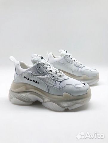 Кроссовки Balenciaga Triple S Кроссовки Balenciaga Triple S