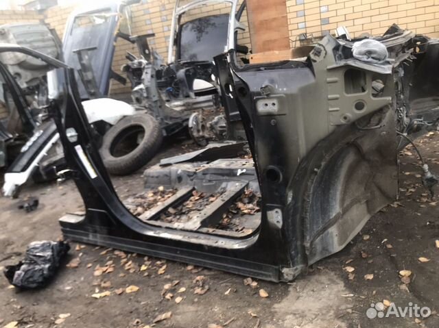 Правый порог Toyota Venza с передней стойкой