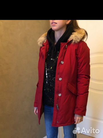 Парка пуховик Woolrich красная Парка пуховик Woolrich красная