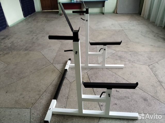 Стойки для жима штанги