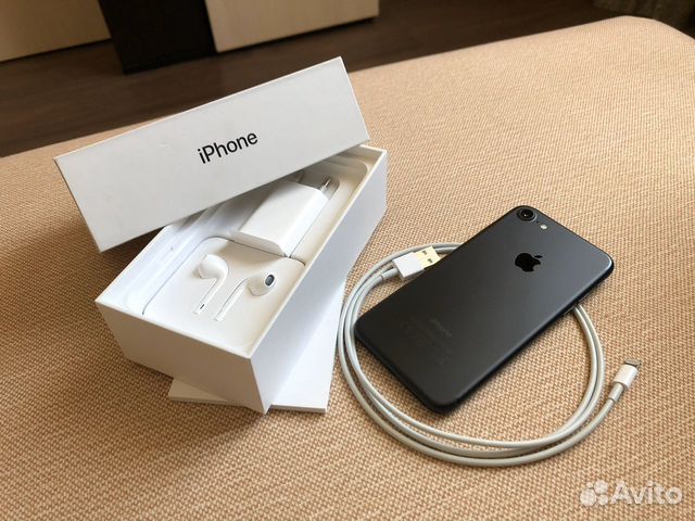 iPhone 7 чёрный матовый iPhone 7 чёрный матовый