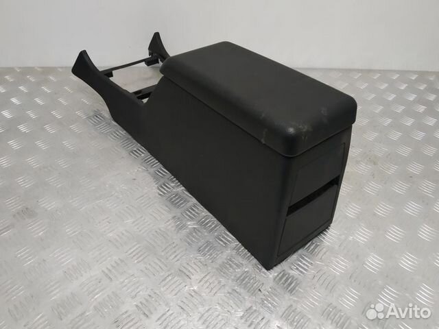 Подлокотник Mercedes Benz C W202 рест 1998-2001 Подлокотник Mercedes Benz C W202 рест 1998-2001