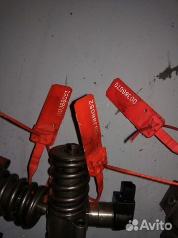 Форсунка дизельная электрическая VAG 2 036130073G Форсунка дизельная электрическая VAG 2 036130073G