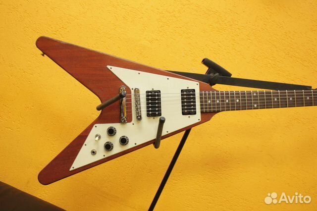 Gibson Flying V Faded 2005 + Подарки Gibson Flying V Faded 2005 + Подарки
