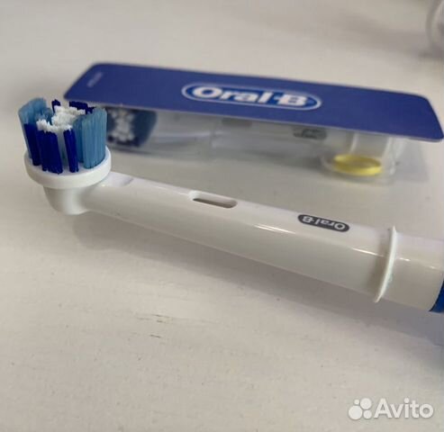 Электрическая зубная щетка Braun Oral-B Pro 650/D1 Электрическая зубная щетка Braun Oral-B Pro 650/D1
