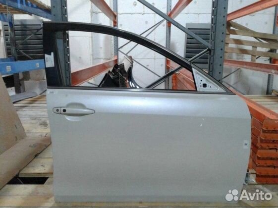 Дверь передняя правая Toyota Camry 40
