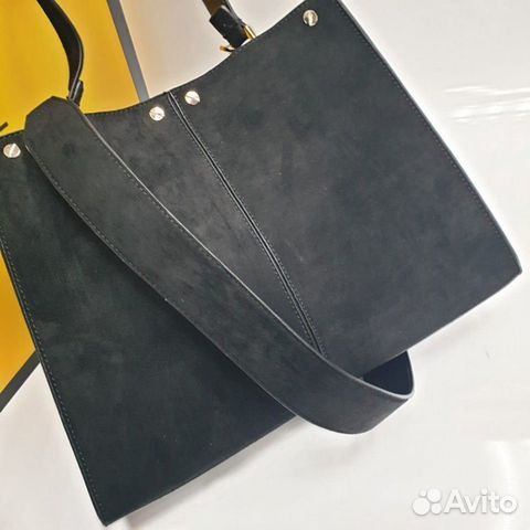 Новая женская сумка Fendi Peekaboo черная Новая женская сумка Fendi Peekaboo черная
