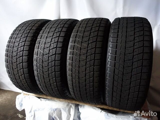 215 65 16 Bridgestone Blizzak DM-V1 152VN