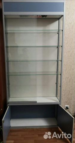 Стеллаж стекляный