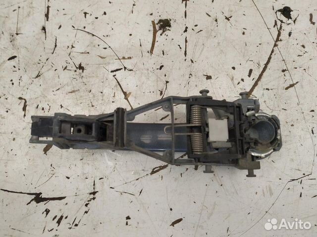 Ручка двери передняя правая 1K5837205 VW Jetta 200