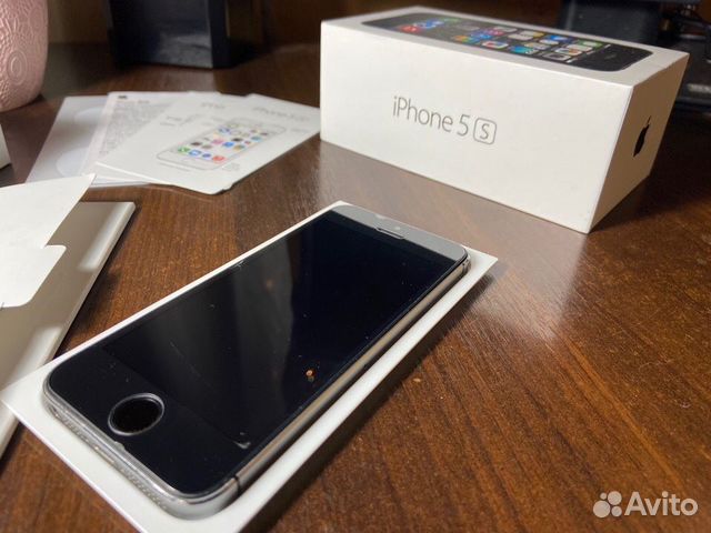 iPhone 5s на 16гб