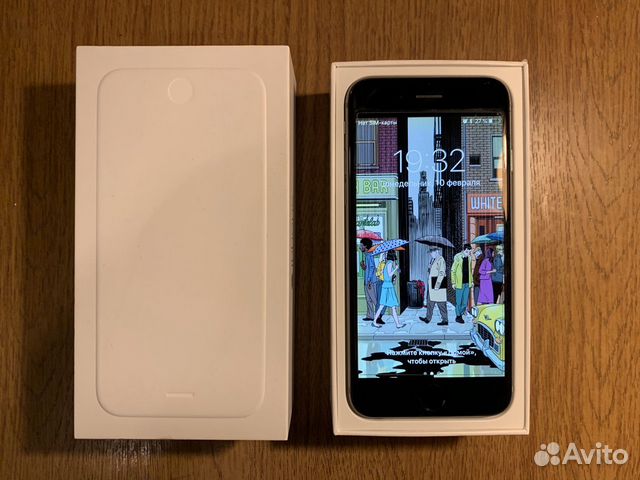 Телефон iPhone 6