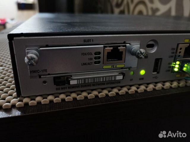Маршрутизатор Cisco 1841 Маршрутизатор Cisco 1841