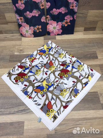 Новый женский шёлковый платок Gold Kashkha Новый женский шёлковый платок Gold Kashkha