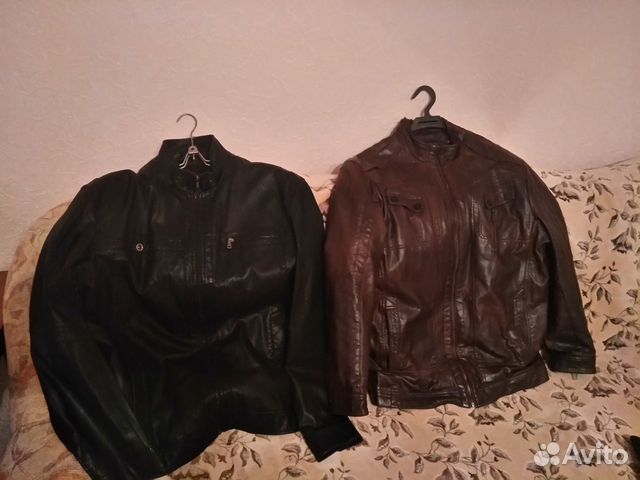 Две куртки кожзам отдам