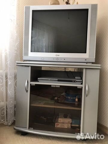 Тумба под телевизор Тумба под телевизор
