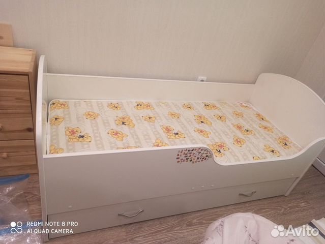 Продам Детскую кровать с матрасом Продам Детскую кровать с матрасом