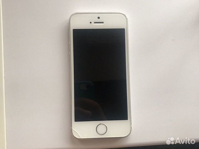 Телефон iPhone
