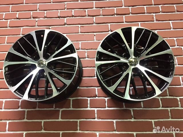 Диски R18 Toyota Camry V70 на Lexus