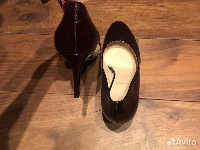 Туфли-лодочки на каблуке