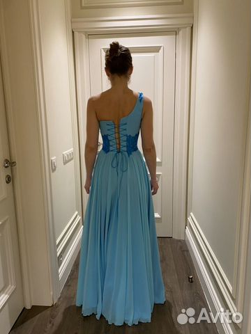 Шикарное вечернее платье