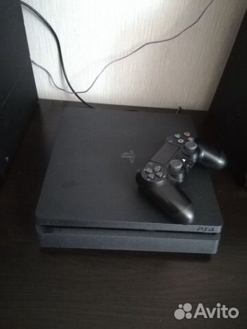 Sony PS4 + 6 игр