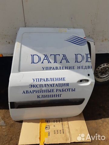 Дверь запчасть ларгус Лада рено