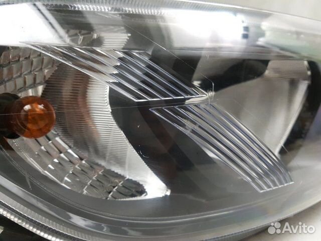 Фара правая LADA Granta 1 Фара правая LADA Granta 1