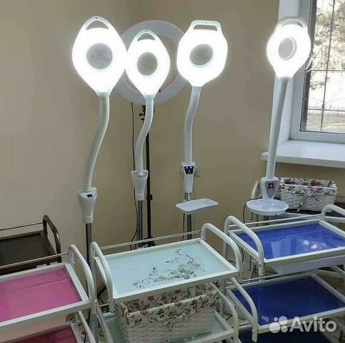 Лампа лупа для специалиста косметологии