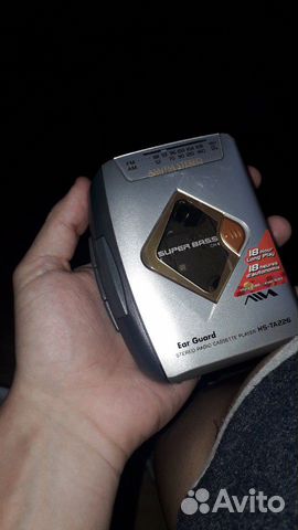 Рабочий Кассетный плеер Aiwa HS-TA 226 Рабочий Кассетный плеер Aiwa HS-TA 226