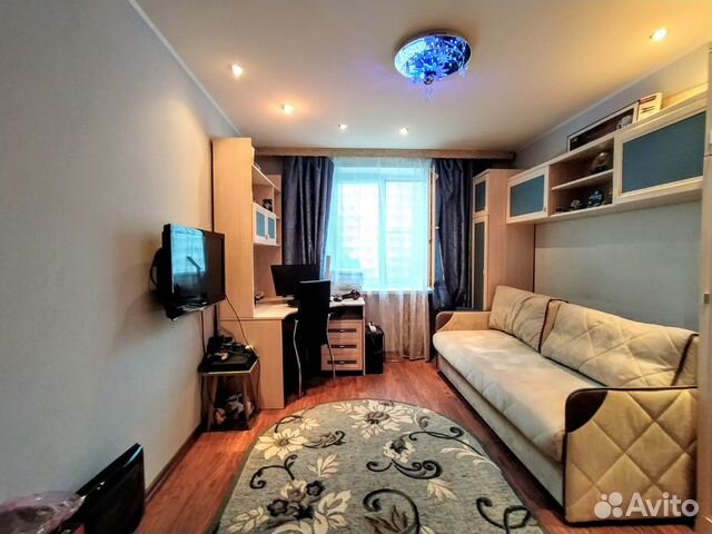 2-к квартира, 49 м², 3/10 эт.