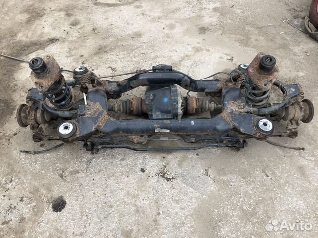Задний подрамник в сборе на Volkswagen Passat b5+