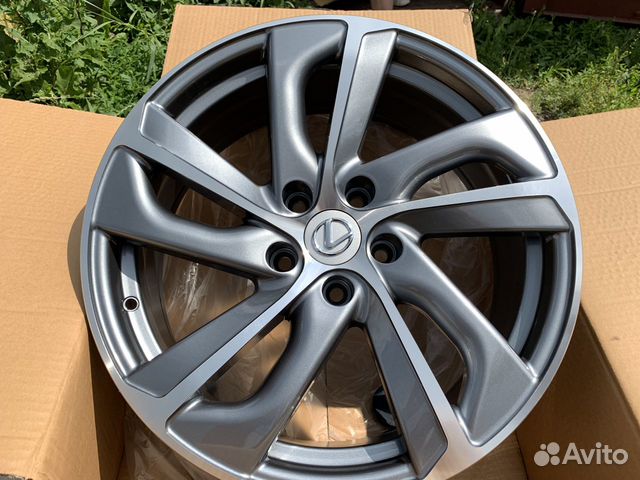 Новые диски на Lexus RX / NX / Toyota