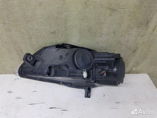 Фара правая правая Vw Passat B6 седан caxa 1.4