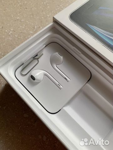 Проводные Наушники Apple (новые из коробки) Проводные Наушники Apple (новые из коробки)