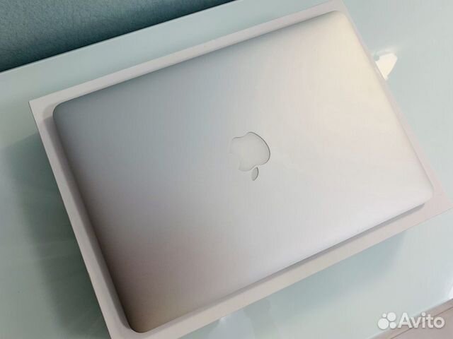 MacBook Air 2017 (на гарантии)