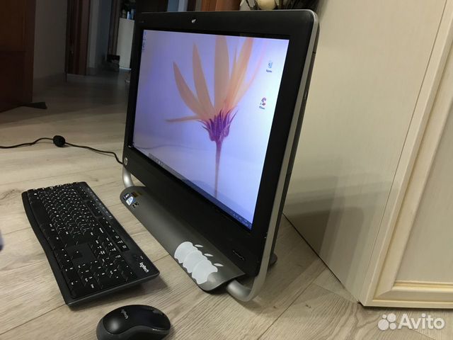 Моноблок 23,8 HP Touch Smart 520 PC