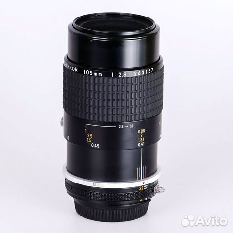 Nikon 105mm f/2.8 AiS Nikkor