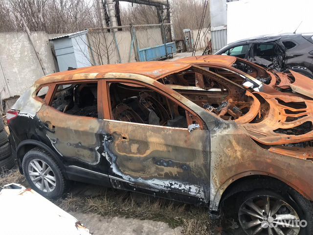 Nissan Qashqai 1.2 МТ, 2017, битый, 45 000 км Nissan Qashqai 1.2 МТ, 2017, битый, 45 000 км